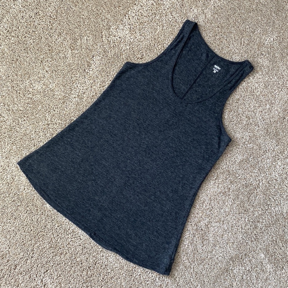Mossimo Basic Linen Tank Top - Picture 3 of 10